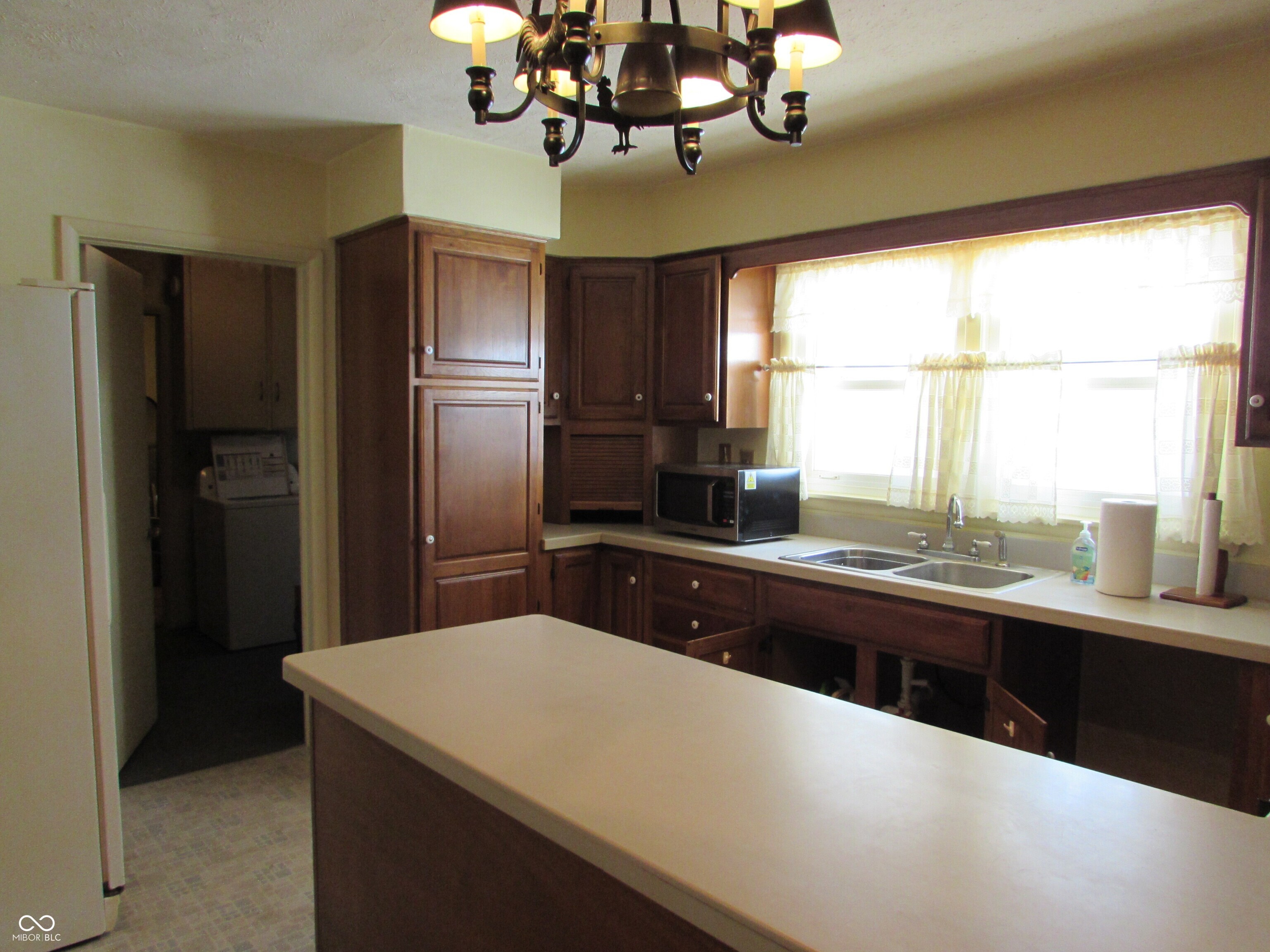 1532 Weslow Court Anderson, IN 46011 - Photo 10 of 28