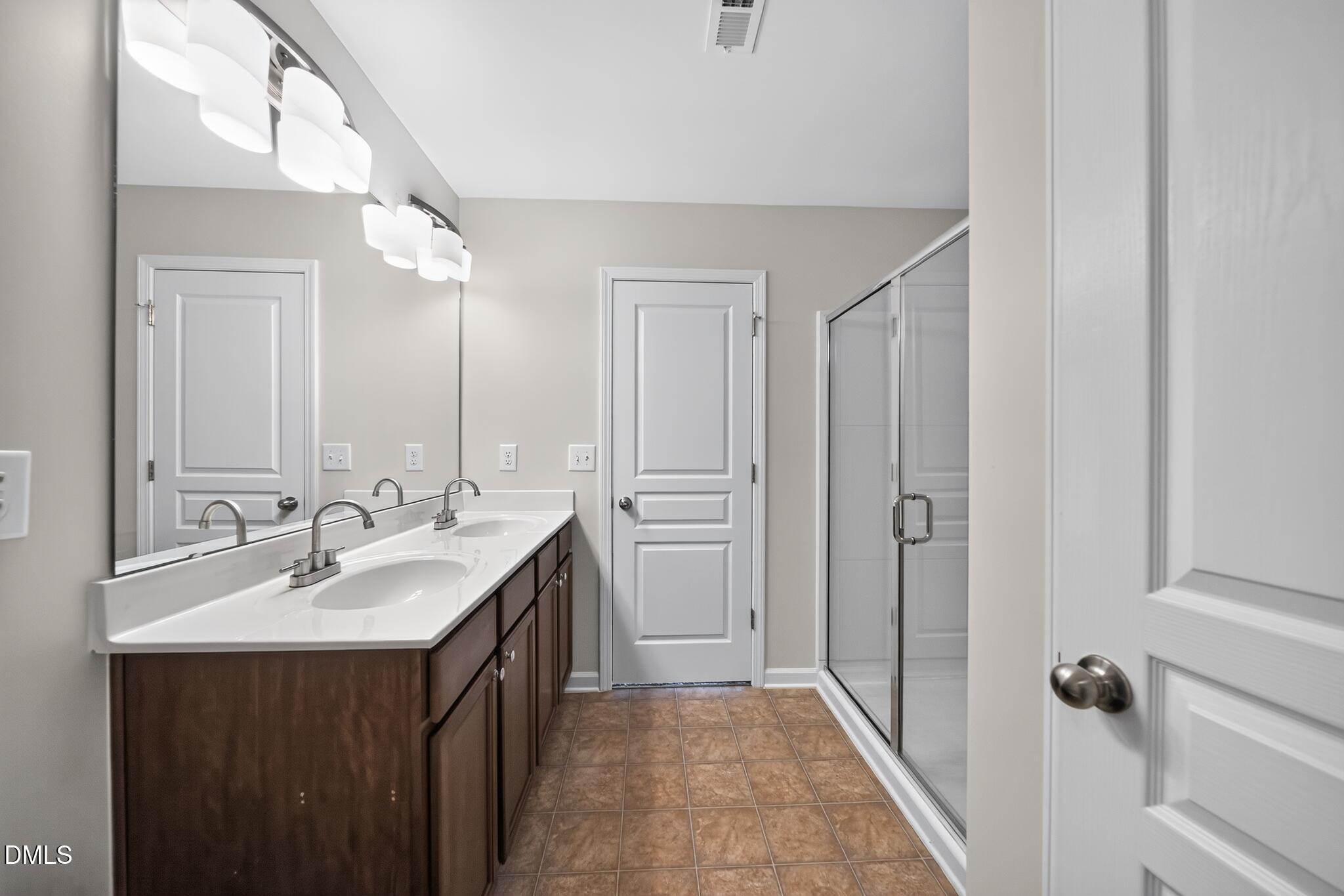 3653 Althorp Drive Raleigh, NC 27616 - Photo 17 of 19 3653_Althorp_Drive-Bathroom-0256