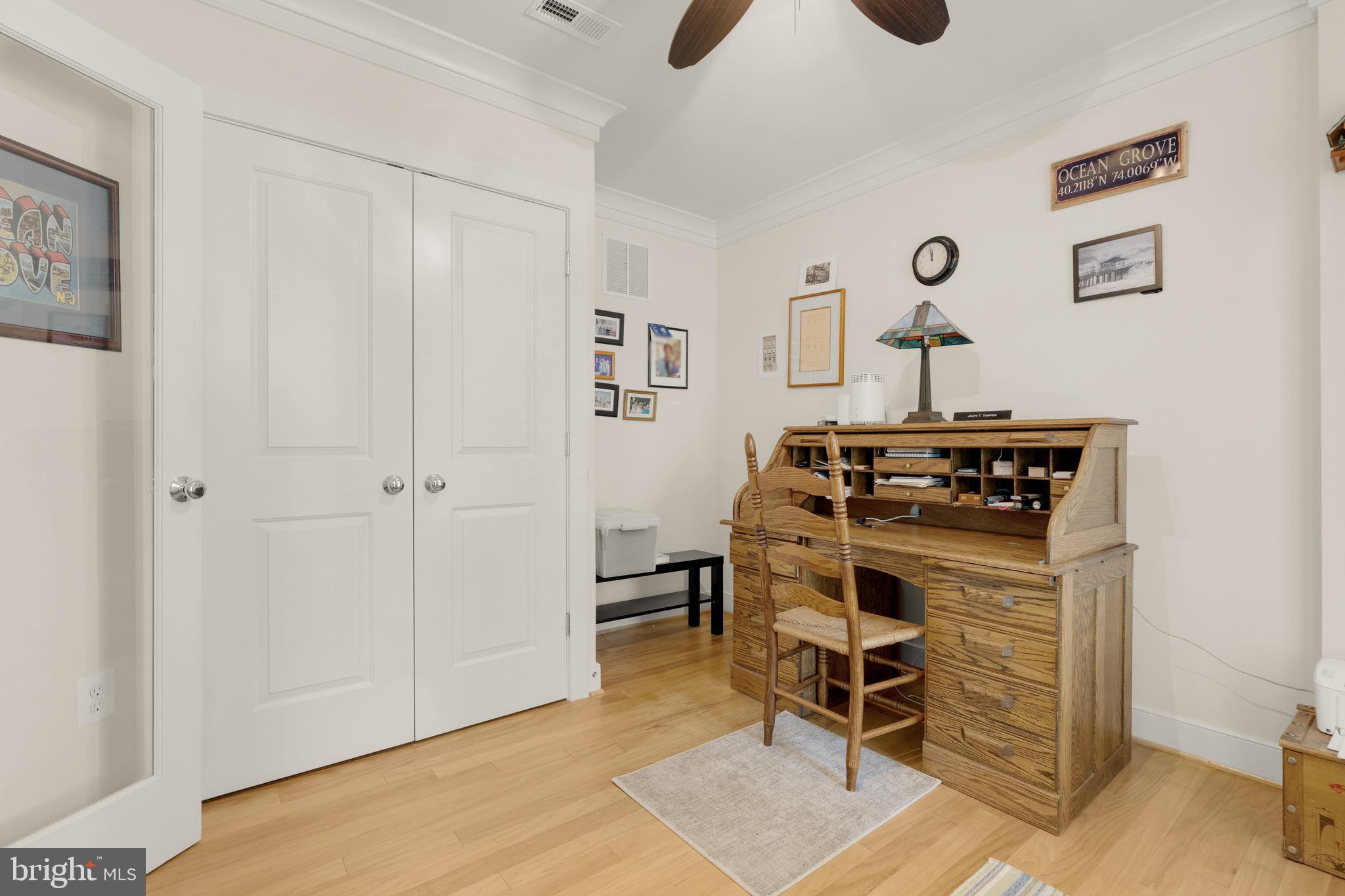 1011 3rd Place Southeast Washington, DC 20003 - Photo 4 of 30