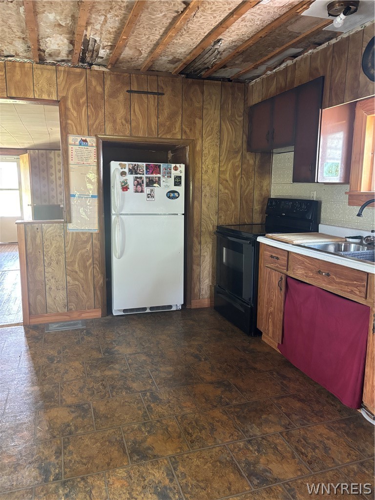 12114 Meahl Road Newstead, NY 14001 - Photo 20 of 36 Kitchen