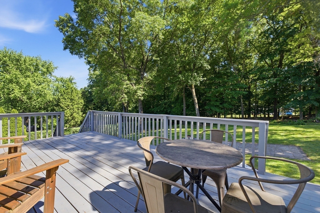 100 Beacon Hill Road West Springfield, MA 01089 - Photo 21 of 24