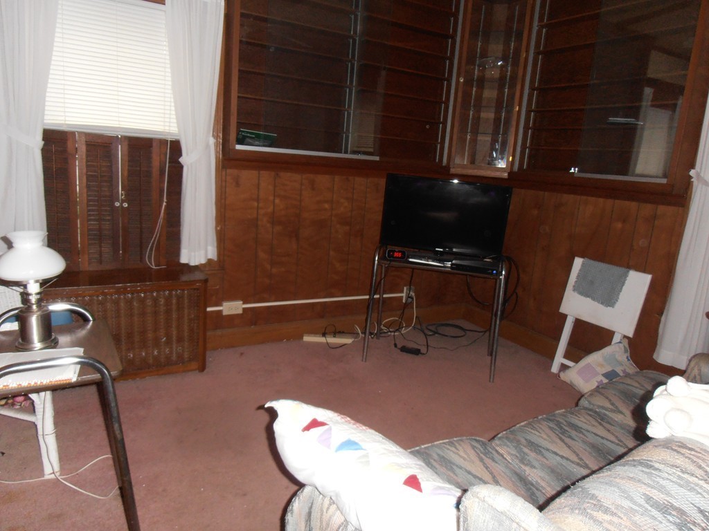 61 Hampden Street Springfield, MA 01151 - Photo 8 of 28