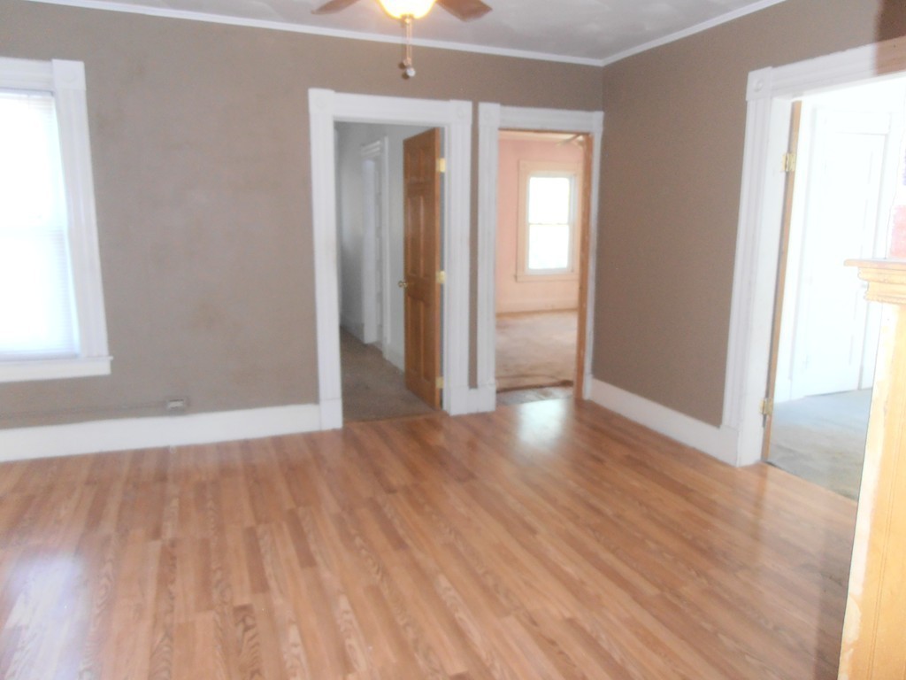 61 Hampden Street Springfield, MA 01151 - Photo 9 of 28