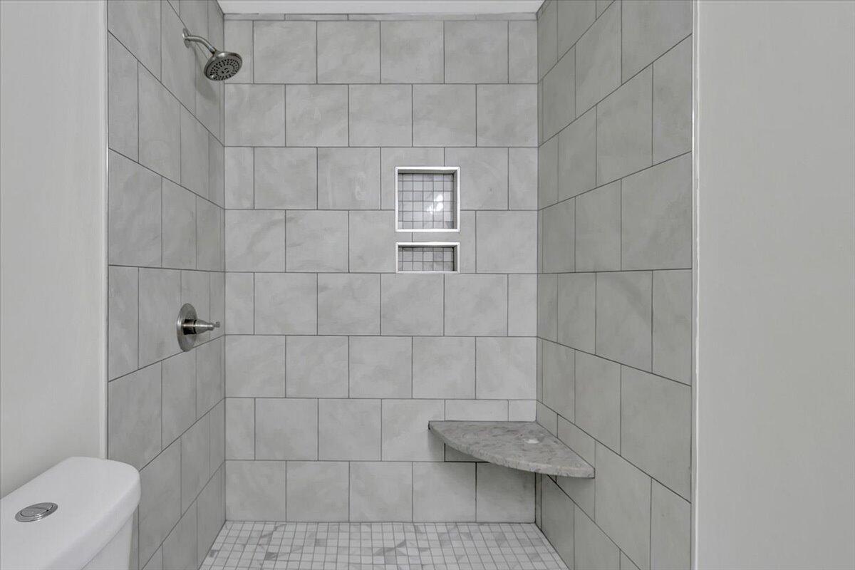 1407 Greenwood Road Chattanooga, TN 37411 - Photo 15 of 29 15-Pinnacle Tour - 1407 Greenwood - 015