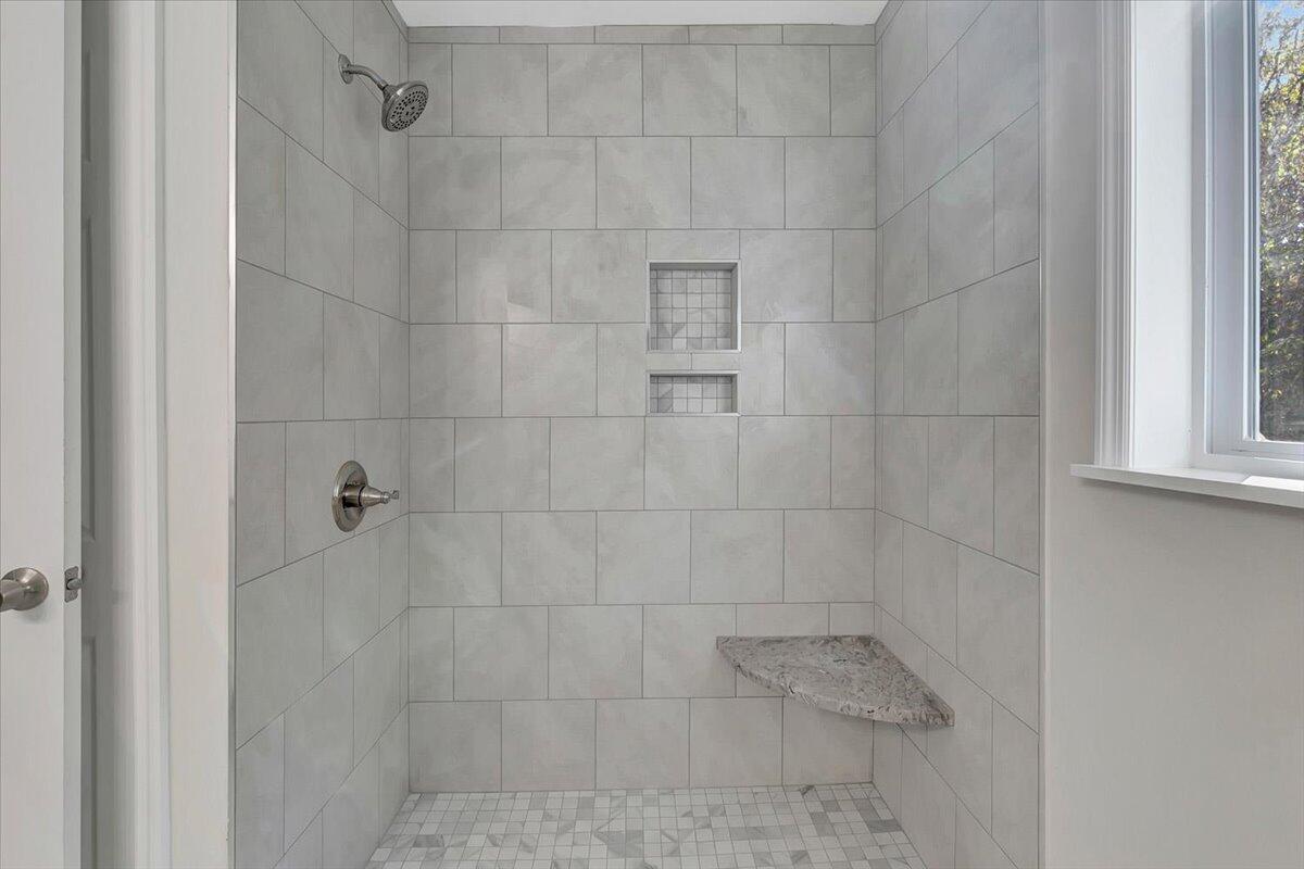 1407 Greenwood Road Chattanooga, TN 37411 - Photo 19 of 29 18-Pinnacle Tour - 1407 Greenwood - 018