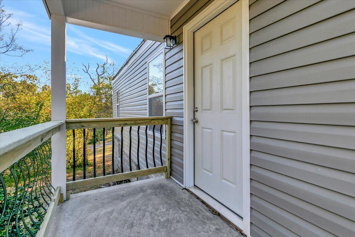 1407 Greenwood Road Chattanooga, TN 37411 - Photo 3 of 29 03-Pinnacle Tour - 1407 Greenwood - 003