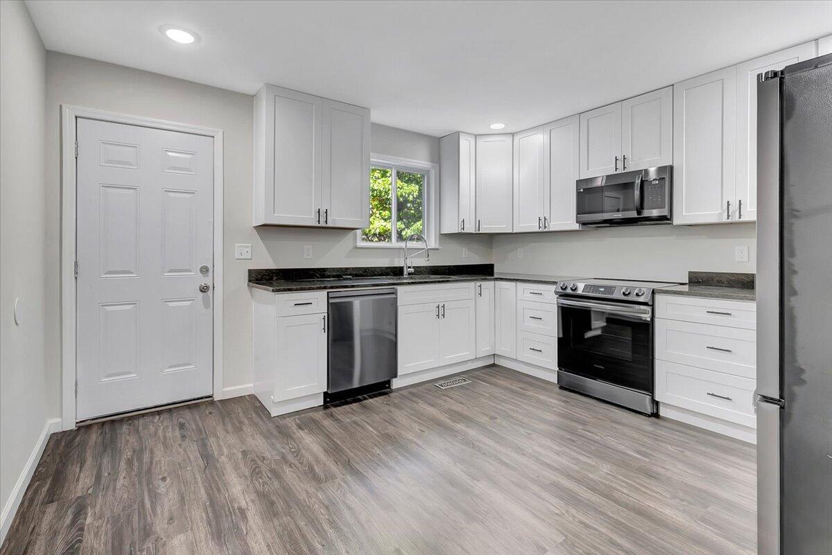 1407 Greenwood Road Chattanooga, TN 37411 - Photo 4 of 29 07-Pinnacle Tour - 1407 Greenwood - 007