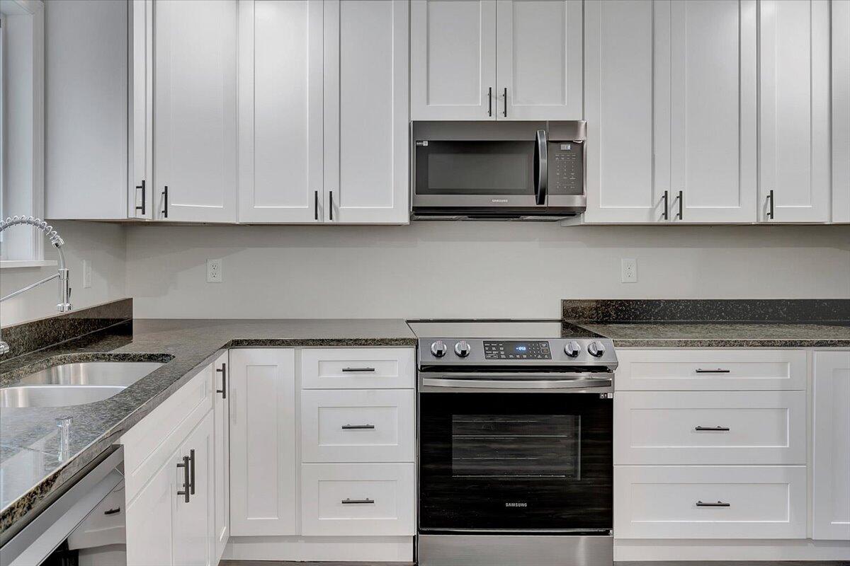 1407 Greenwood Road Chattanooga, TN 37411 - Photo 5 of 29 08-Pinnacle Tour - 1407 Greenwood - 008