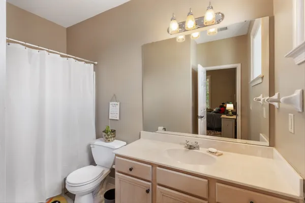 $474,500 | 948 River Breeze Drive, Memphis, TN 38103