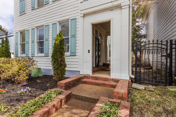 $474,500 | 948 River Breeze Drive, Memphis, TN 38103