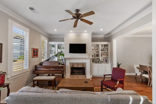 $474,500 | 948 River Breeze Drive, Memphis, TN 38103