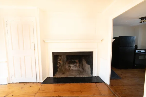 $1,695 | 31 Mugford Street, Unit 2, Marblehead, MA 01945