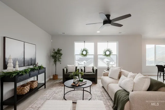 $392,990 | 237 Caribou Court, Horseshoe Bend, ID 83629