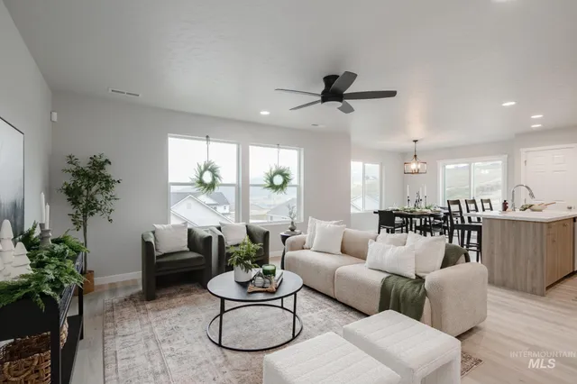 $392,990 | 237 Caribou Court, Horseshoe Bend, ID 83629