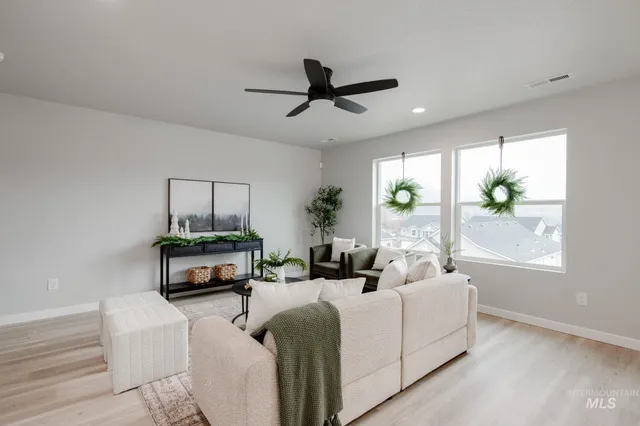 $392,990 | 237 Caribou Court, Horseshoe Bend, ID 83629