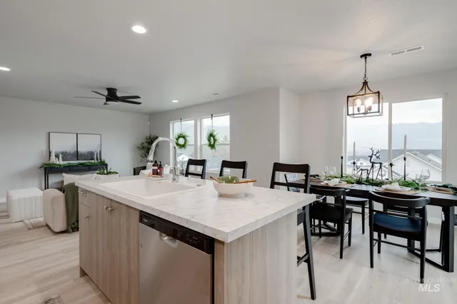 $392,990 | 237 Caribou Court, Horseshoe Bend, ID 83629