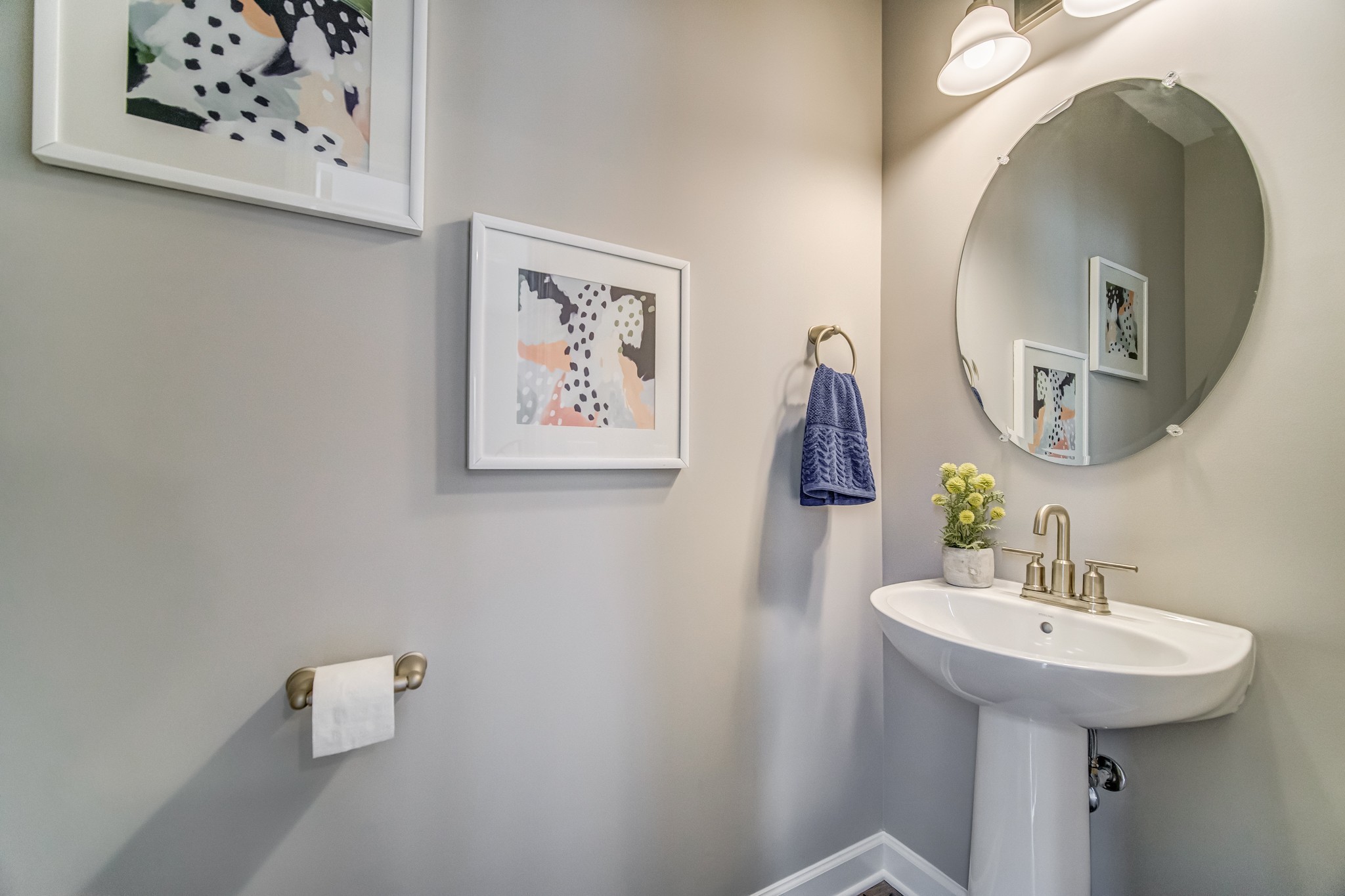 446 Withrow Way Gallatin, TN 37066 - Photo 14 of 25 a bathroom with a sink and mirror