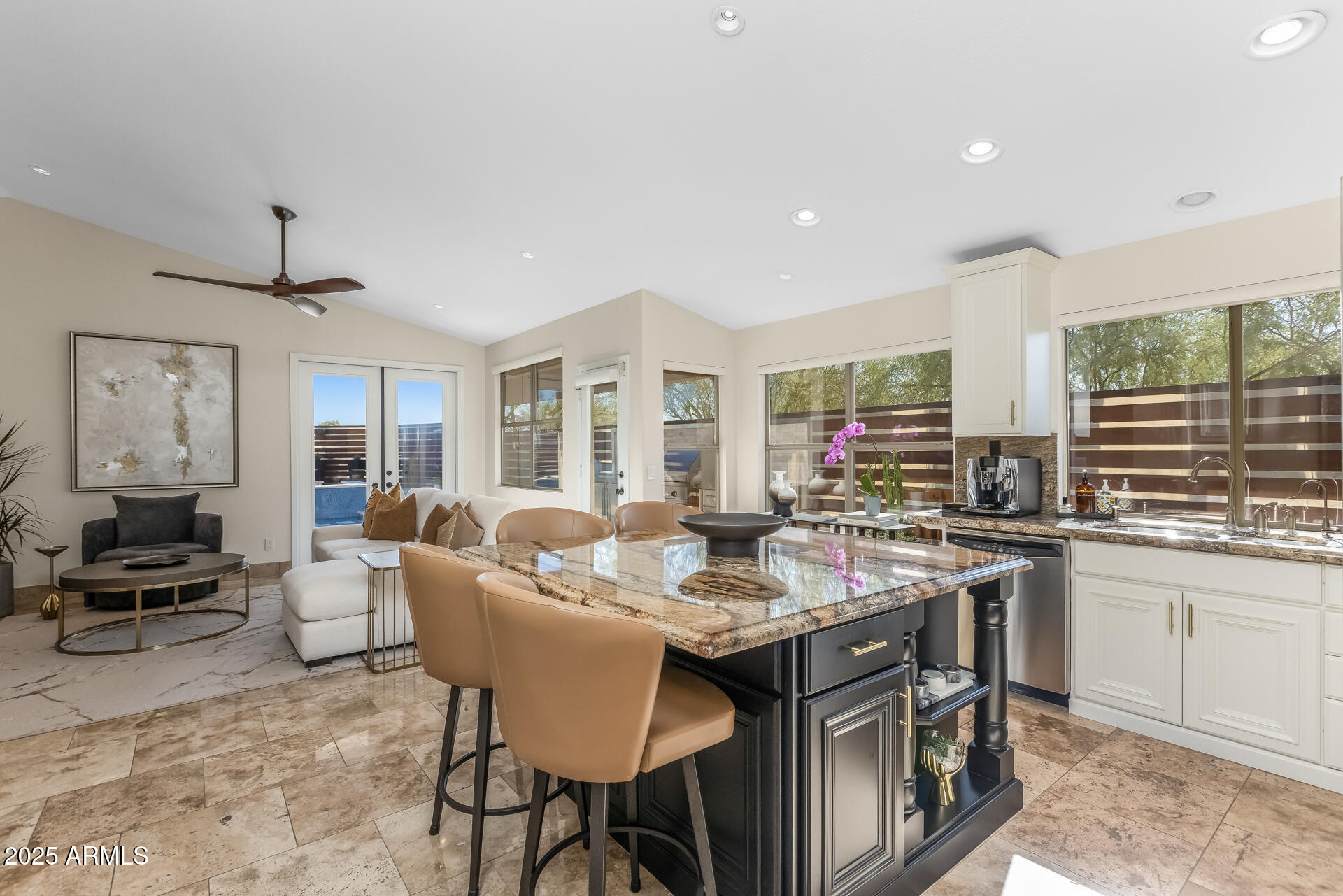 4605 East Swilling Road Phoenix, AZ 85050 - Photo 10 of 55 15) KITCHEN