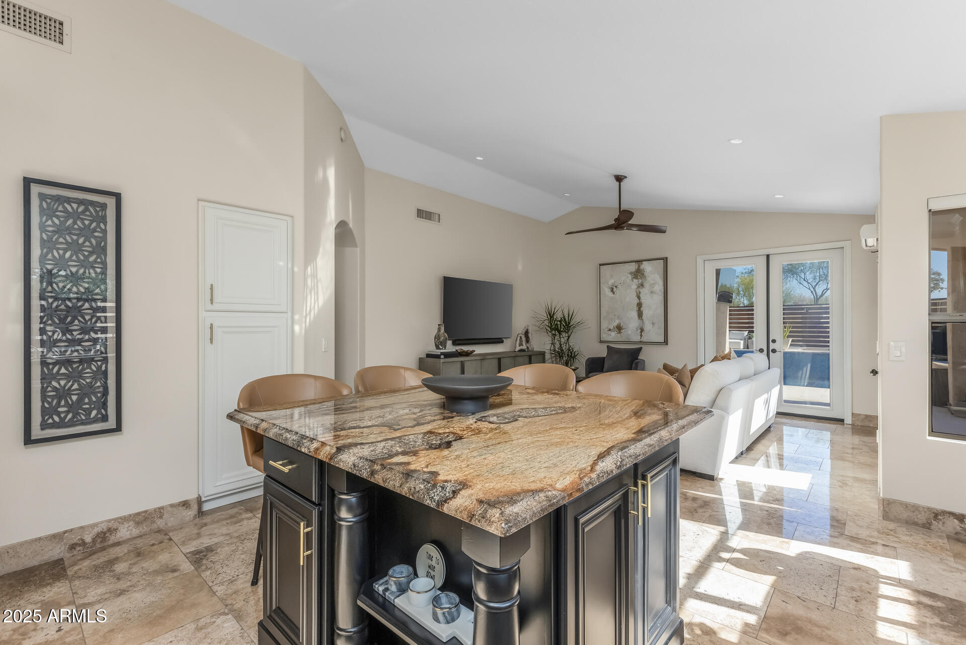 4605 East Swilling Road Phoenix, AZ 85050 - Photo 11 of 55 16) KITCHEN