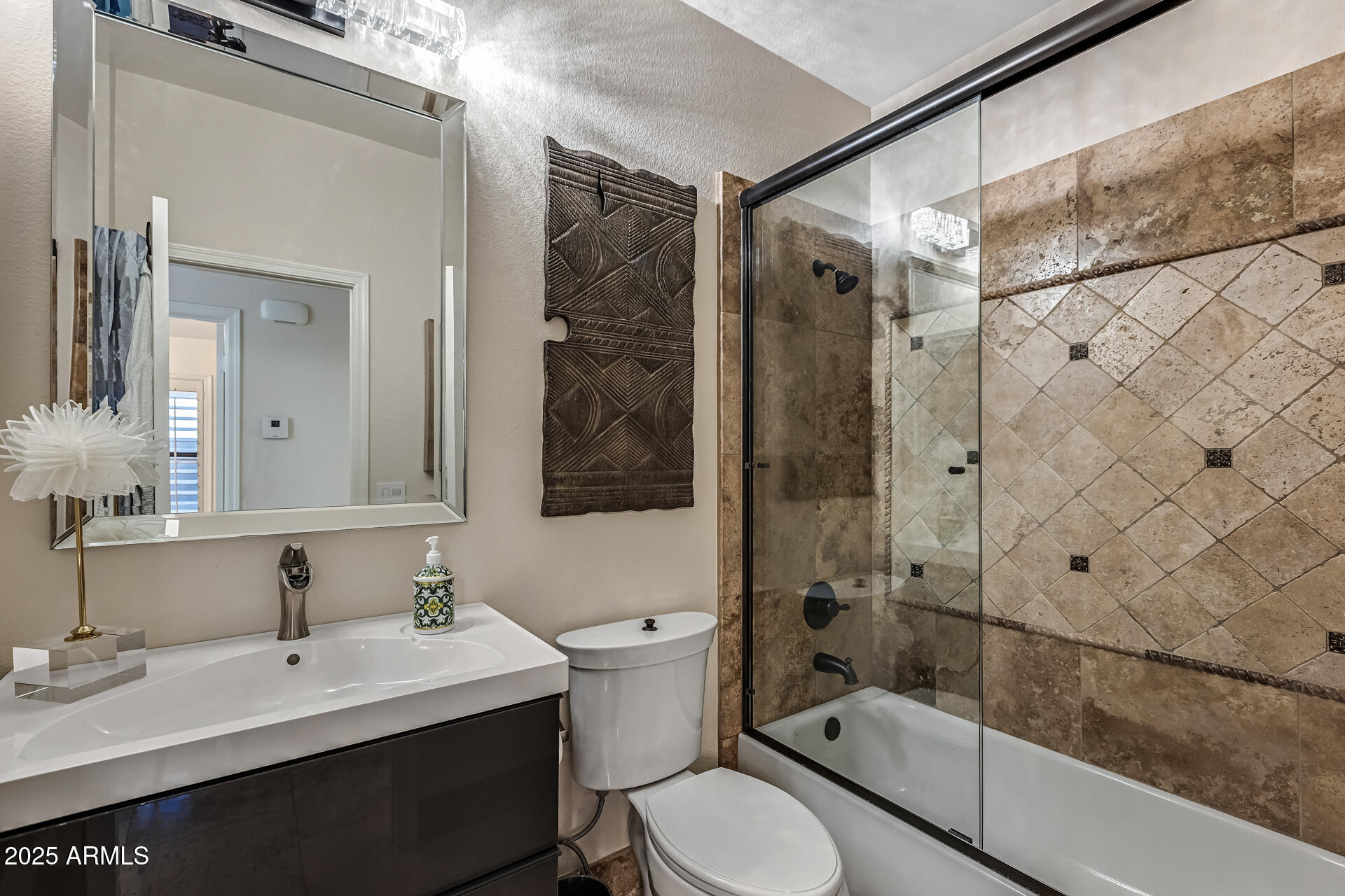 4605 East Swilling Road Phoenix, AZ 85050 - Photo 22 of 55 27) GUEST BATH
