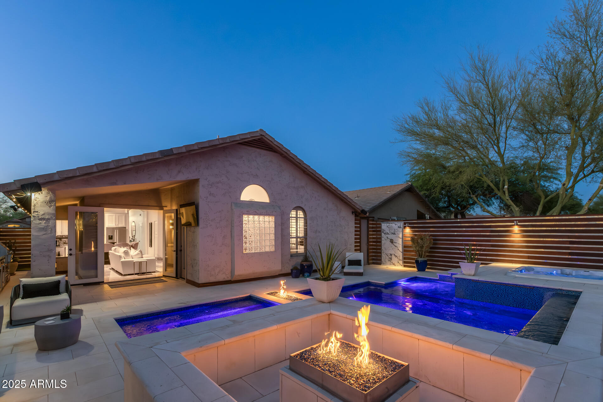 4605 East Swilling Road Phoenix, AZ 85050 - Photo 25 of 55 34) BACK OF HOME