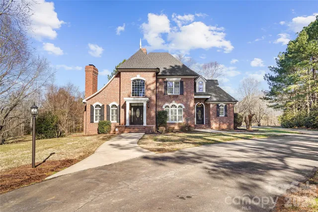 $1,100,000 | 2812 Woodwind Court, Kannapolis, NC 28027