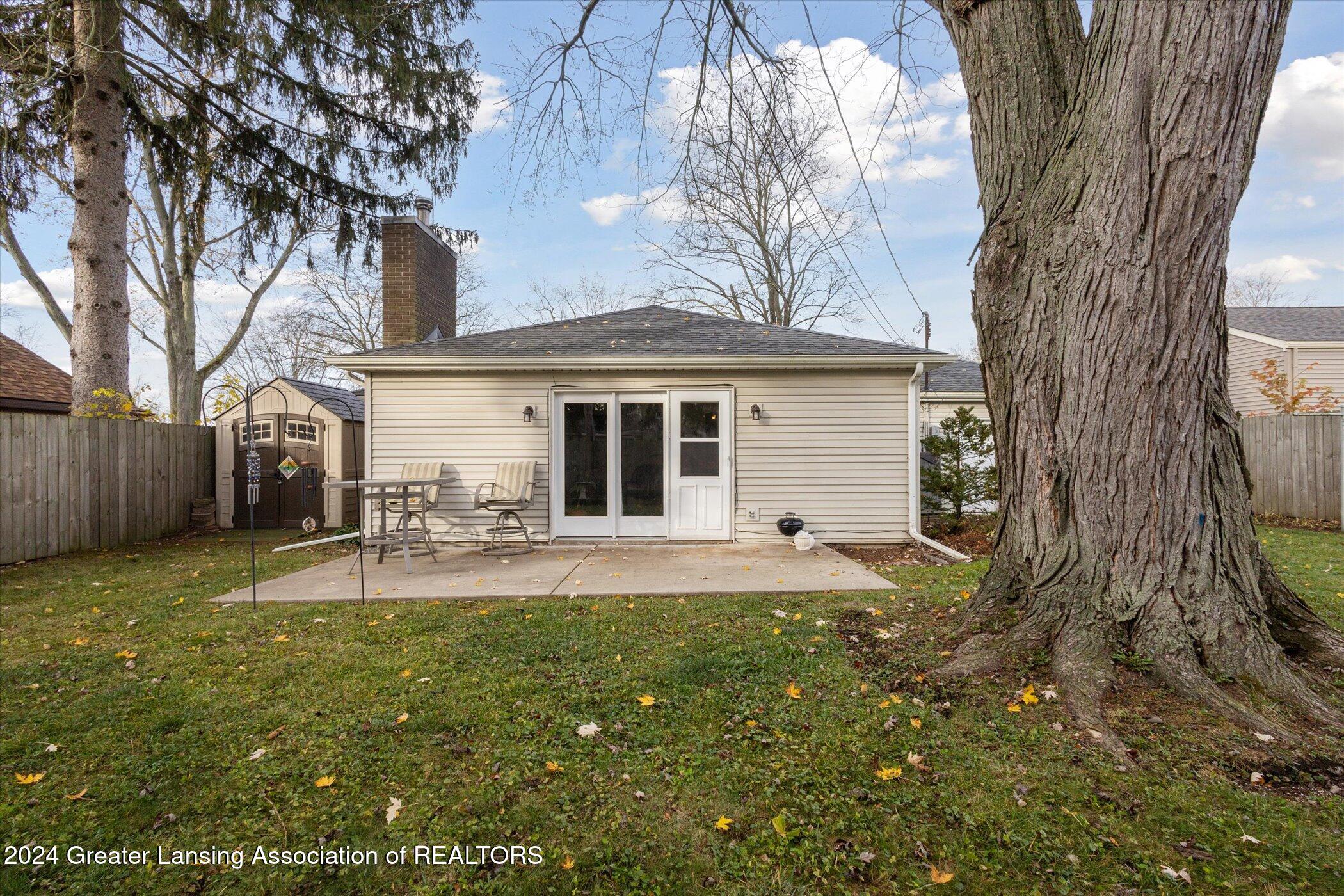 2510 Westbury Road Lansing, MI 48906 - Photo 38 of 39 1000013062