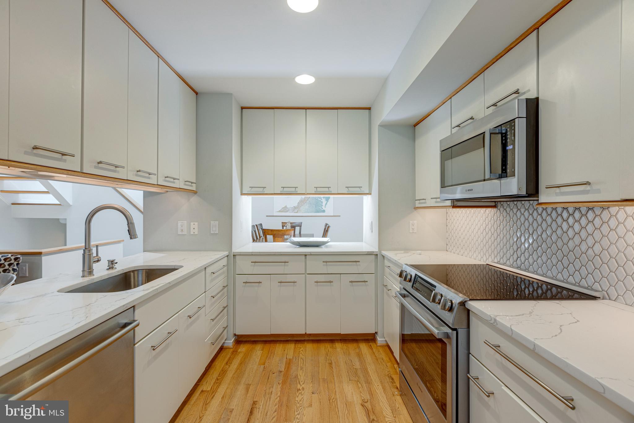 2002 Turtle Pond Drive Reston, VA 20191 - Photo 18 of 65 kitchen