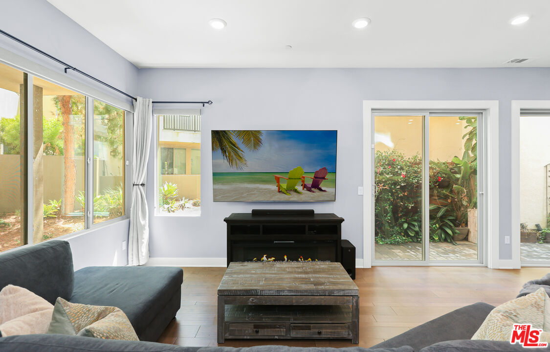 116 Catalyst Irvine, CA 92618 - Photo 13 of 75