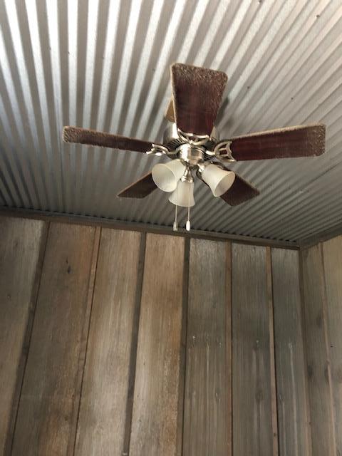 400 Ell Road Mountain Home, TX 78058 - Photo 14 of 23 Gallery Image 14