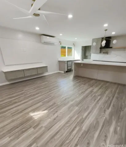 $1,700,000 | 362 Waiopua Place, Honolulu, HI 96825