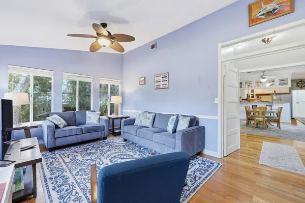 $1,125,000 | 418 East Ashley Avenue, Folly Beach, SC 29439