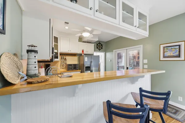 $1,125,000 | 418 East Ashley Avenue, Folly Beach, SC 29439