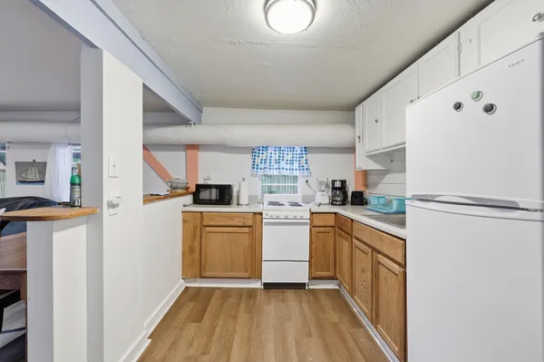 $1,125,000 | 418 East Ashley Avenue, Folly Beach, SC 29439