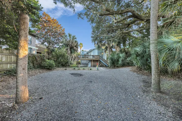 $1,125,000 | 418 East Ashley Avenue, Folly Beach, SC 29439