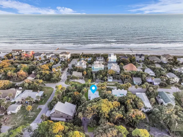 $1,125,000 | 418 East Ashley Avenue, Folly Beach, SC 29439