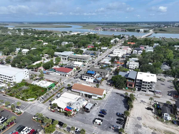 $1,125,000 | 418 East Ashley Avenue, Folly Beach, SC 29439