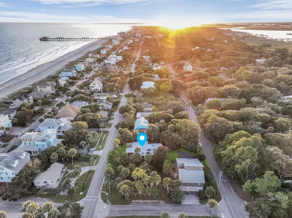 $1,125,000 | 418 East Ashley Avenue, Folly Beach, SC 29439