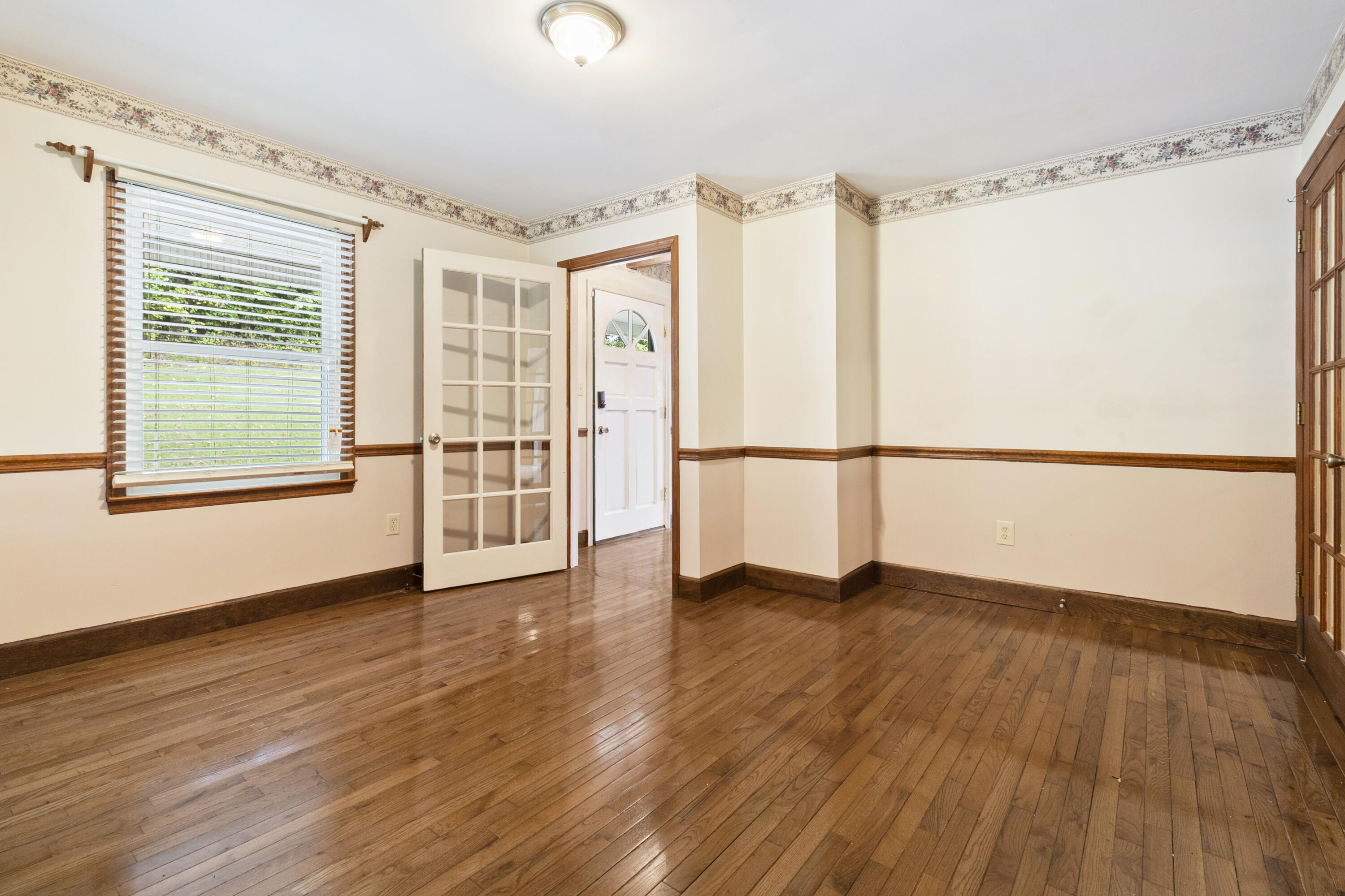 308 Riverside Drive Charleston, TN 37310 - Photo 5 of 41 IMG_9642
