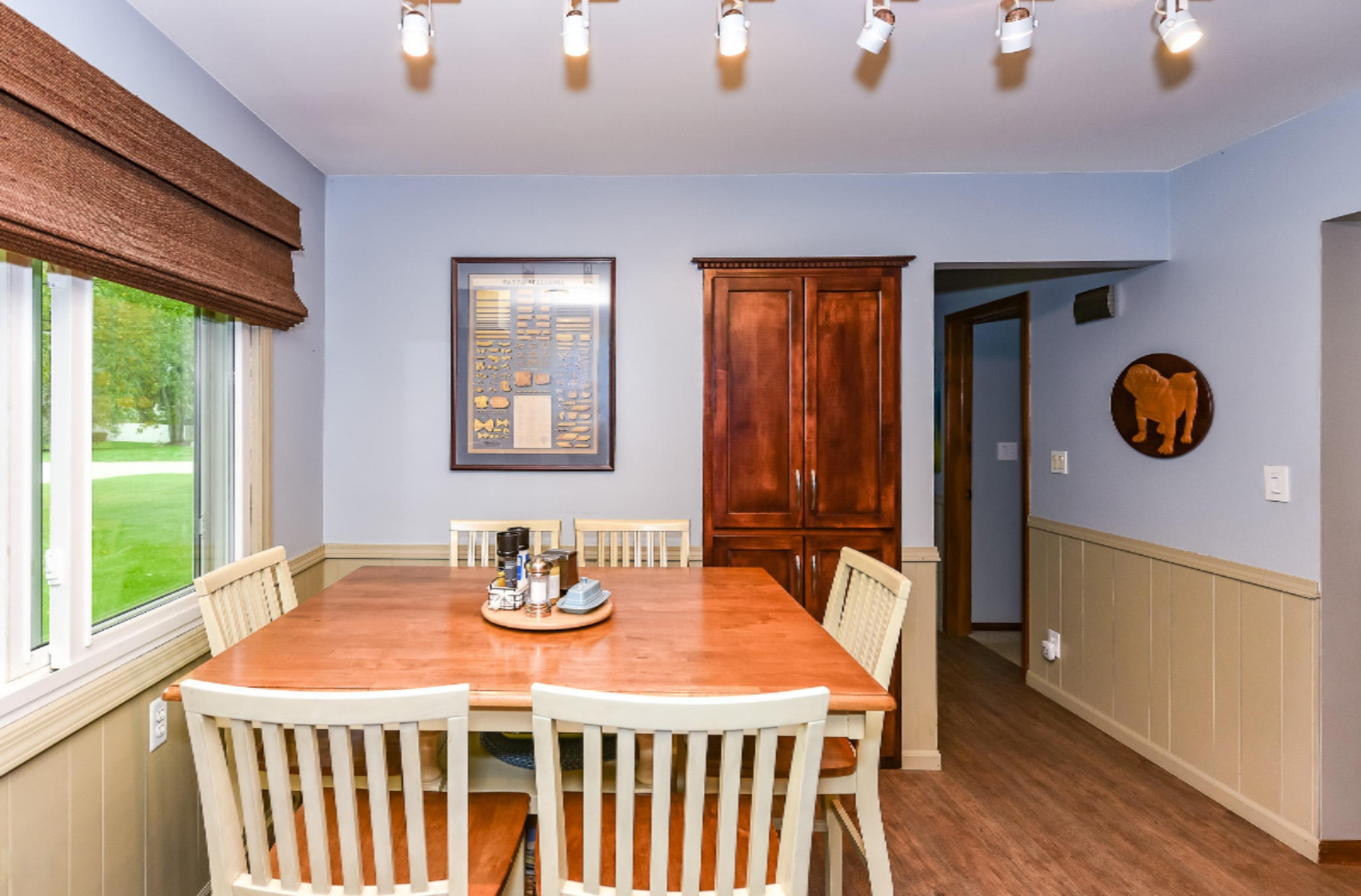 1414 Ridgewood Drive Jenison, MI 49428 - Photo 16 of 40 Dining Area
