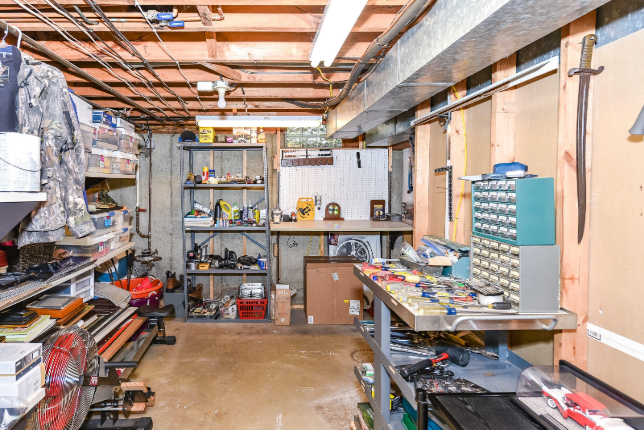 1414 Ridgewood Drive Jenison, MI 49428 - Photo 34 of 40 Laundry-Workshop