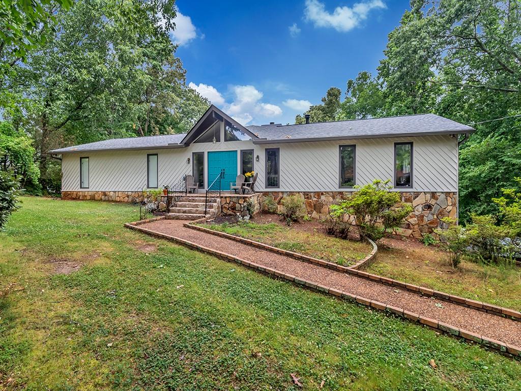 7770 Jett Ferry Road Sandy Springs, GA 30350 - Photo 1 of 1 7770 Jett Ferry is a spacious 4 bedroom, 3 full bath ranch with finished basement. It sits on a 1.7 acre private lot in the Sandy Springs/Dunwoody area.