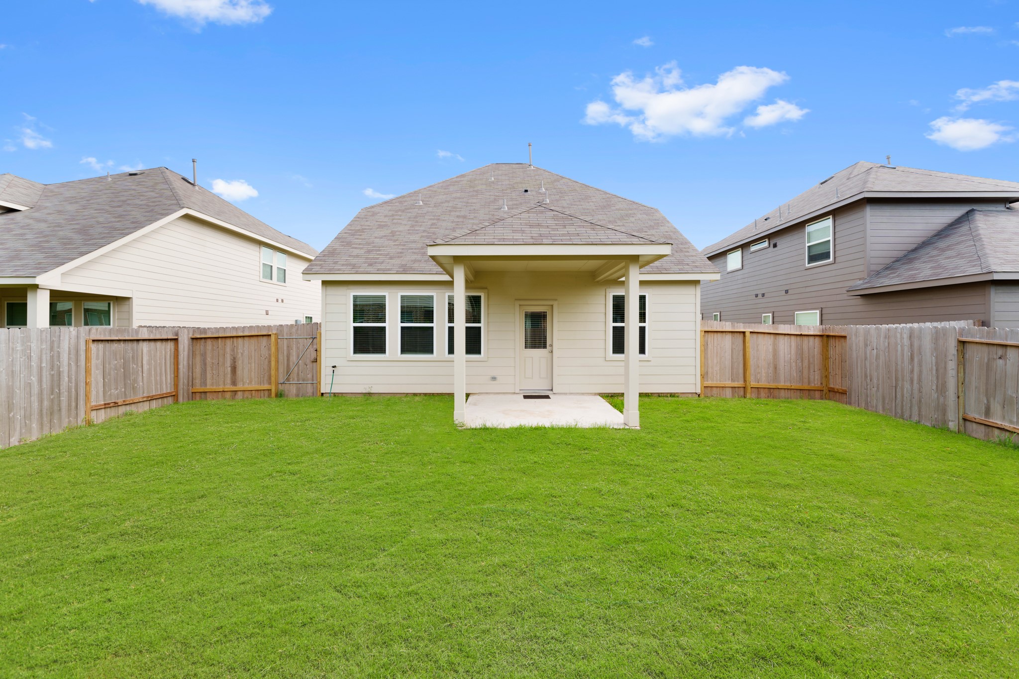 6322 Prince Place Drive Rosenberg, TX 77471 - Photo 17 of 17 Not too much, Not too little.... It's just right.