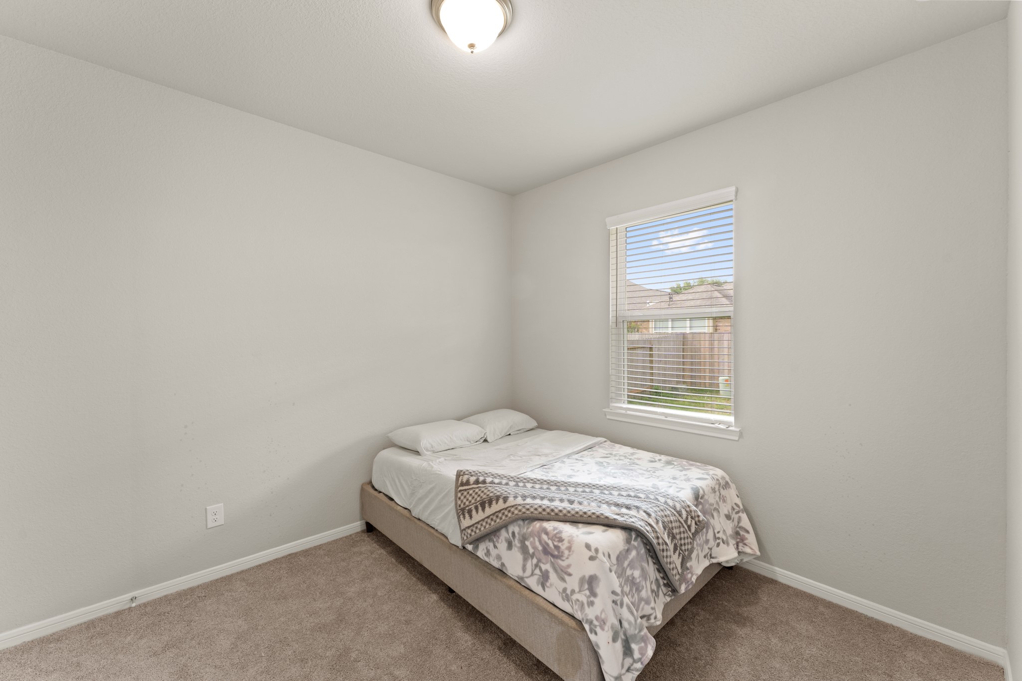 6322 Prince Place Drive Rosenberg, TX 77471 - Photo 9 of 17 Secondary Bedroom -First floor