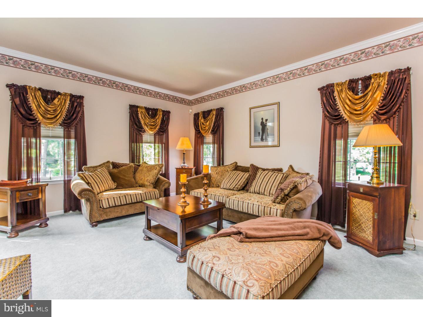 114 Spring Avenue Marlton, NJ 08053 - Photo 4 of 25 Living Room