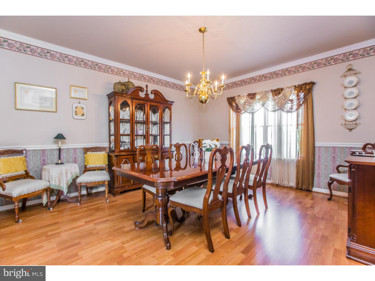 114 Spring Avenue Marlton, NJ 08053 - Photo 5 of 25 Dining Room