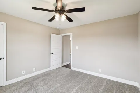 $447,400 | 352 Cardinal Creek Drive, Clarksville, TN 37040
