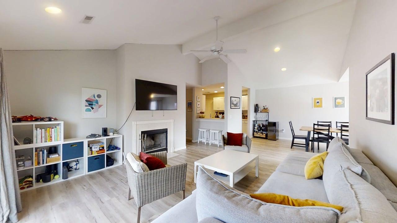 2404 Windward Boulevard, Unit 201 Champaign, IL 61821 - Photo 9 of 24