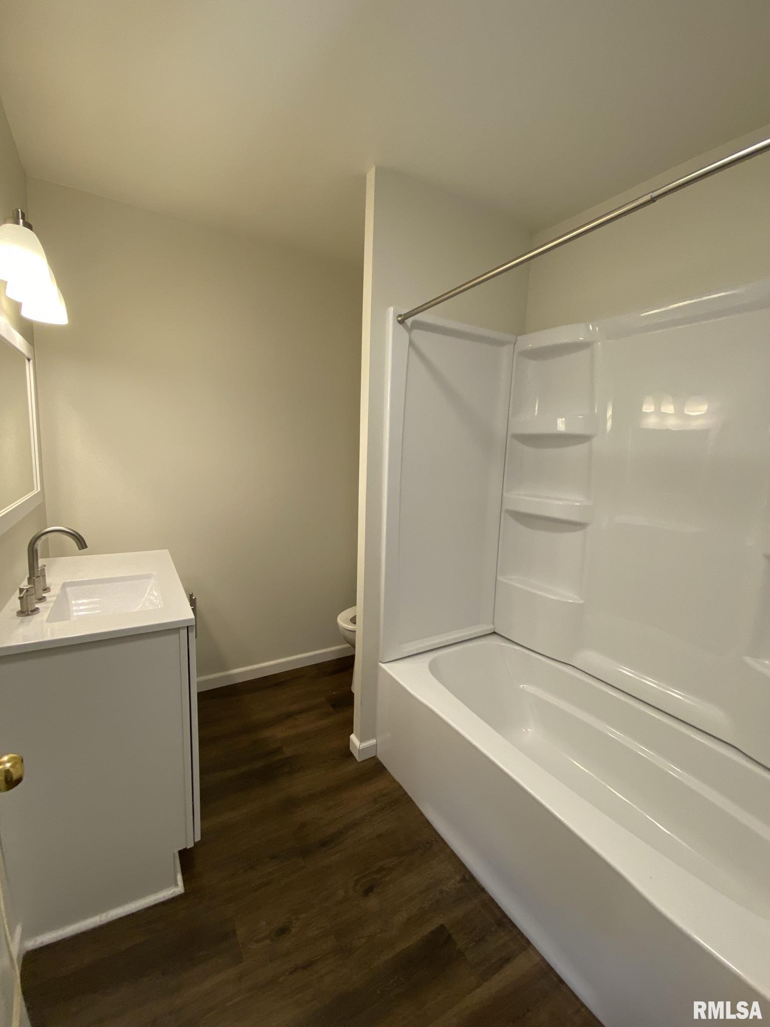 405 West Murray Street Macomb, IL 61455 - Photo 11 of 24