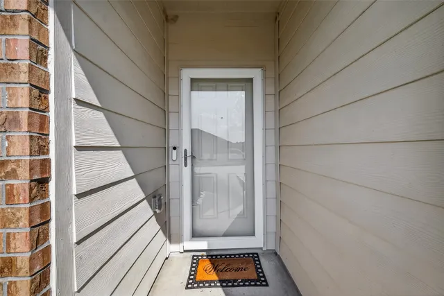 a view of walk in closet